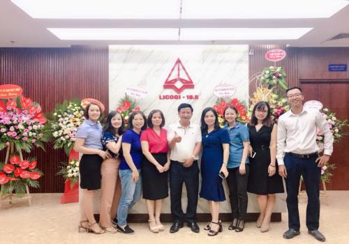 Những lẵng hoa chúc mừng từ các đơn vị thành viên, các đối tác và quý khách hàng.